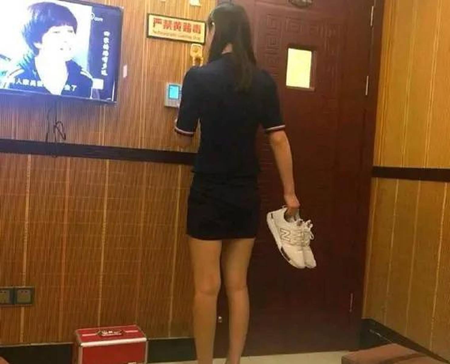 嘉興八旬老人疾行足浴店 半年消費四十萬惹眾議